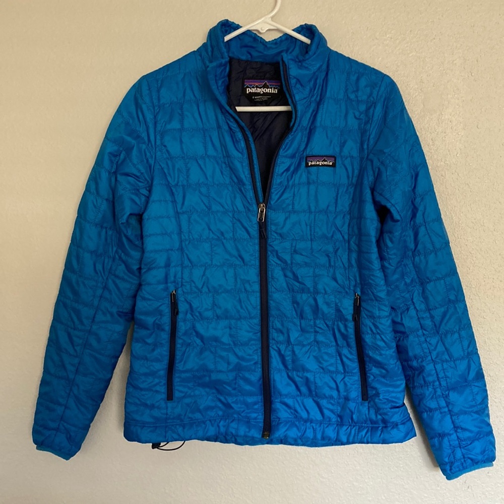 Gently used Sz. S blue Patagonia Nano puff jacket